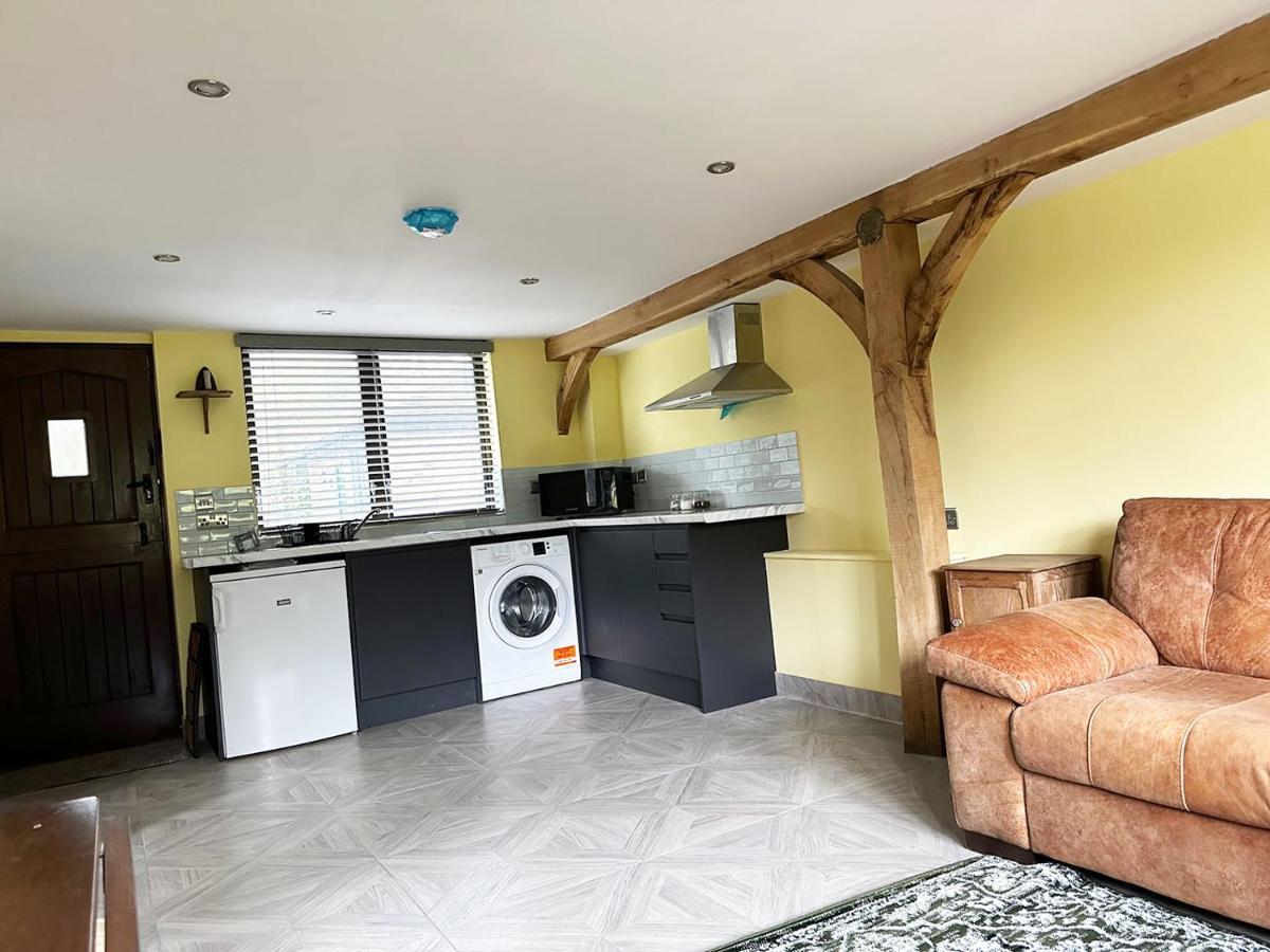 Forest Gated Parking On 2 Acres Garden Apartment Chislehurst